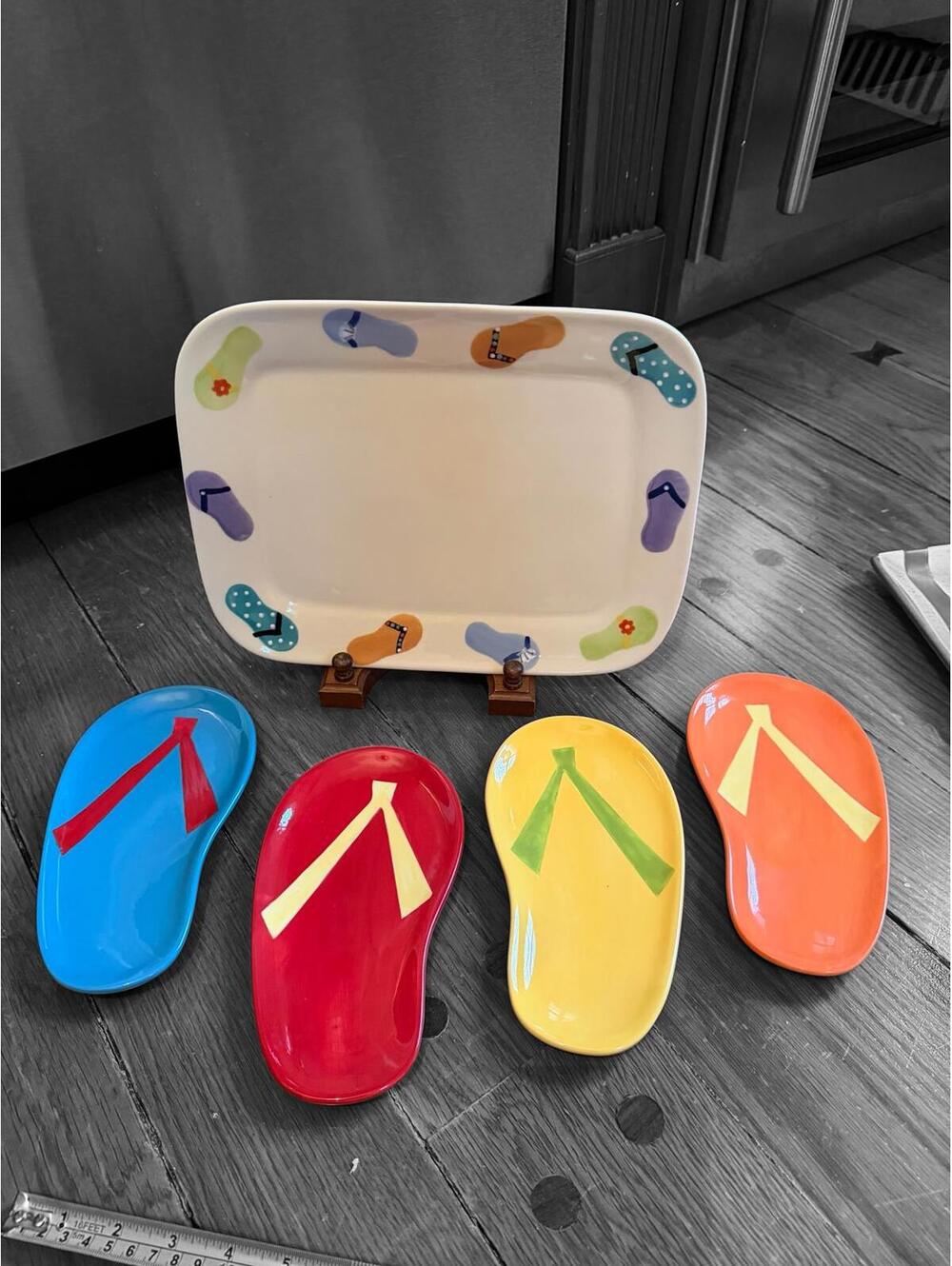 Vintage tag Flip flop dessert plates -set of 4 w Hartstone flip flop platter